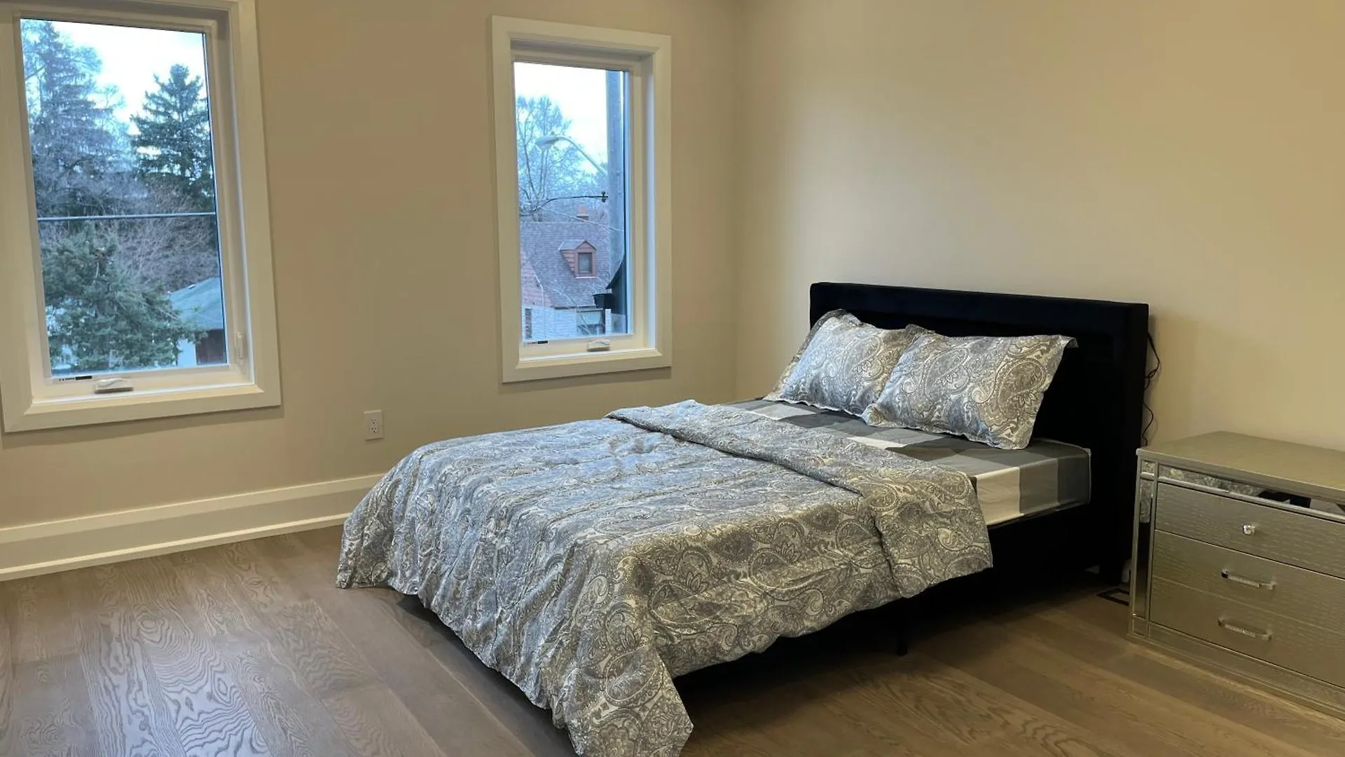 Holiday home Luxurious New Lawrence Manor 6-Bedroom Home Toronto