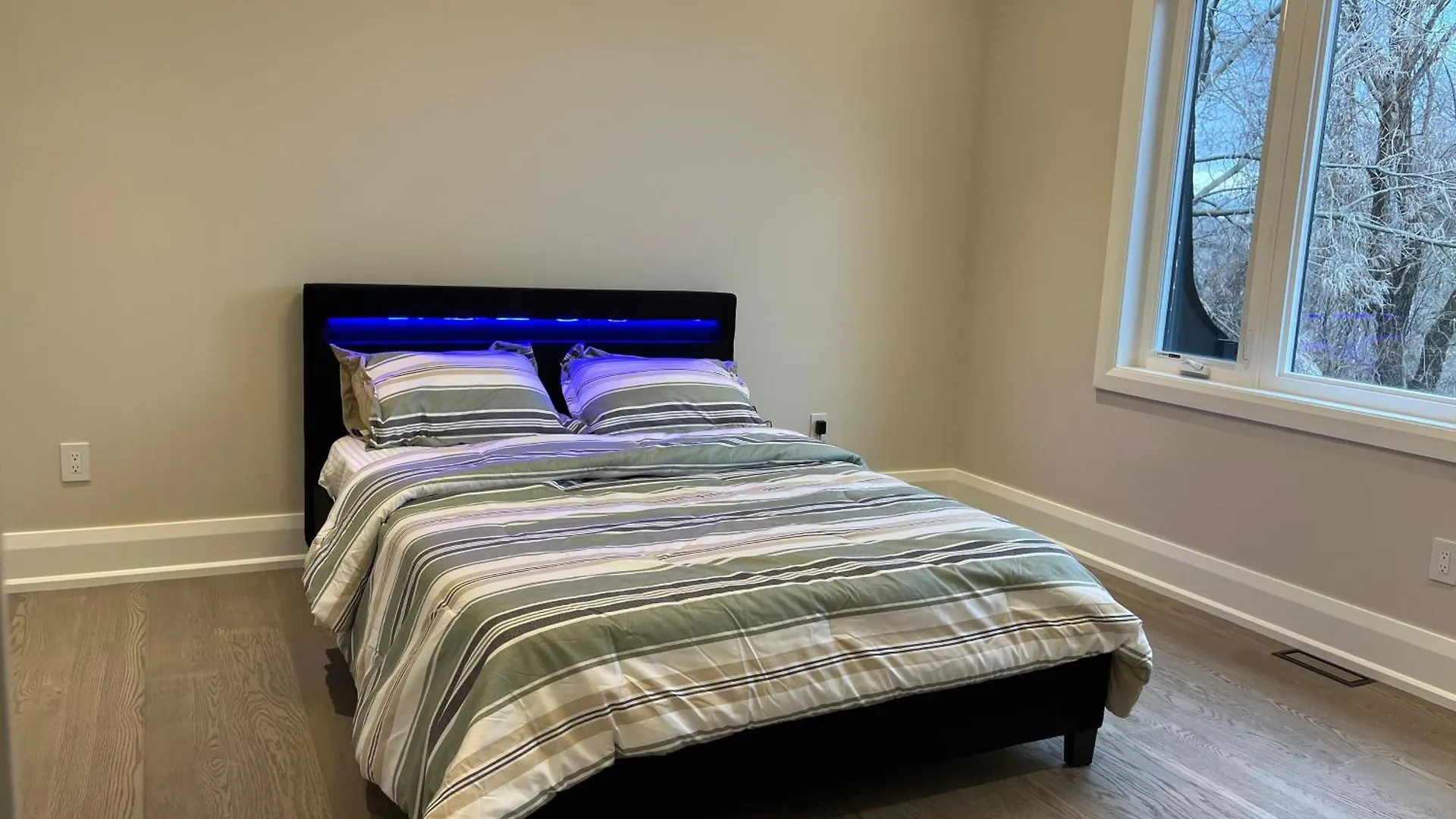 Holiday home Luxurious New Lawrence Manor 6-Bedroom Home Toronto Canada